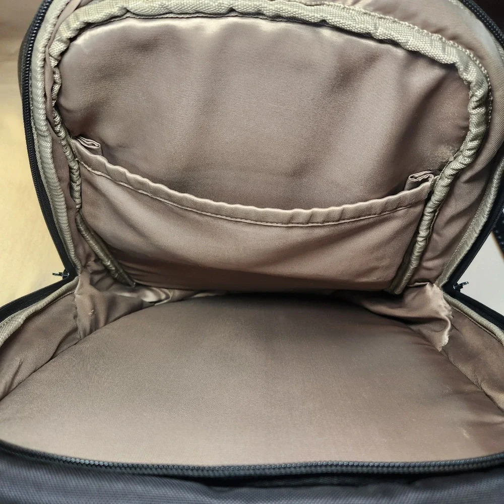 HARTMANN Minimalist Backpack Business Travel Laptop Airplane Flight Black Nylon